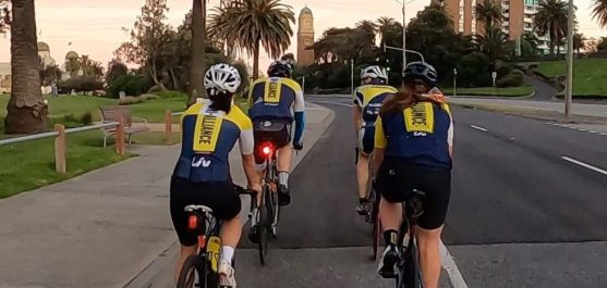 riding-through-st-kilda